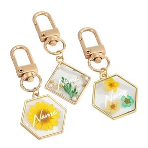 Custom name keychains🤩